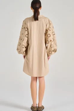 Abito beige