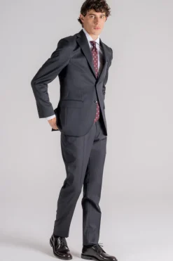 Abito grigio uomo