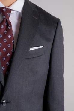 Abito grigio uomo