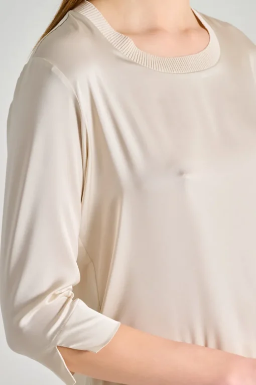 Blusa mezza manica raso fluido beige