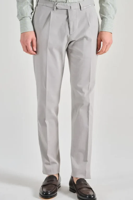 Pantaloni grigio